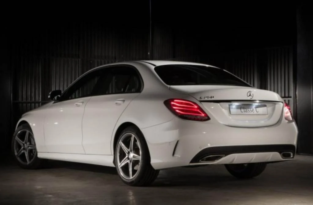 Novo Mercedes-Benz Classe C 2015