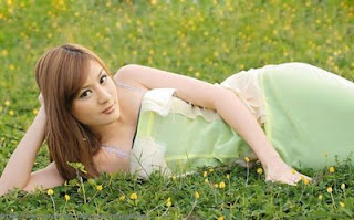 Wit Hmone Shwe Yee - 10 Wanita Cantik Asia Tenggara - www.iniunik.web.id