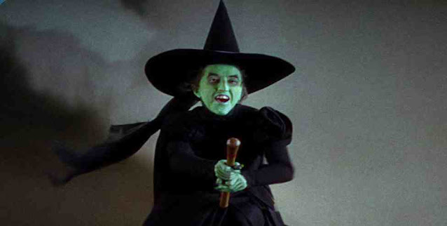 Who played the Wicked Witch of the West in The Wizard of Oz?