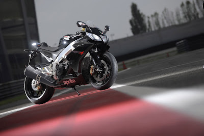 2010 Aprilia RSV4R