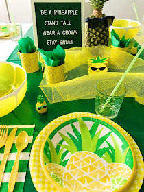 Pineapple party ideas, decor and gifts @michellepaigeblogs.com