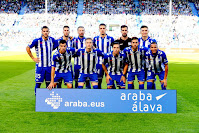 DEPORTIVO ALAVÉS - Vitoria, Álava, España - Temporada 2016-17 - Theo Hernández, Edgar, Alexis, Feddal, Pacheco y Daniel Torres; Manu García, Raúl García, Kiko Femenía, Camarasa y Deyverson - DEPORTIVO ALAVÉS 1 (Deyverson) REAL MADRID C. F. 4 (Cristiano Ronaldo 3, Álvaro Morata) - 29/10/1016 - Liga de 1ª División, jornada 10 - Vitoria, Álava, estadio de Mendizorroza - El Aláves se adelantó en el marcador, pero el Real Madrid impuso su pegada