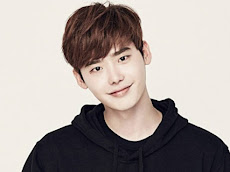 Lee Jong Suk Berencana Menunda Wajib Militer Untuk Lanjutkan S2