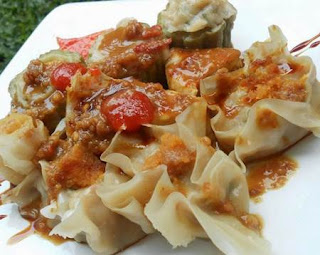  Siomay adalah salah satu jenis makanan yang terbuat dari daging ikan tenggiri kemudian di Resep Siomay Ikan Tenggiri Khas Bandung