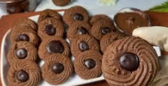When the craving for something sweet and chocolatey strikes, there’s no need to wait! This quick chocolate biscuit recipe is designed to satisfy those urges in record time, using simple ingredients and minimal prep. If you’re ready to level up your dessert game, these chocolate biscuits will bring the perfect blend of crunch, sweetness, and rich cocoa flavor to your table. With easy steps, accessible ingredients, and no special tools required, this recipe is perfect for beginners and experienced bakers alike. Let’s dive into how you can make these delicious treats at home!