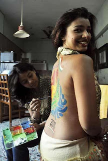 Mink Brar topless painted her back for World Cup Cricket