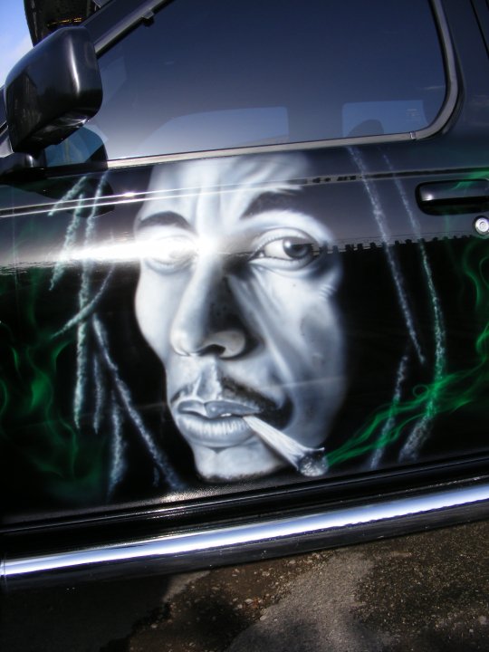 airbrush rasta design Bob Marley Design Airbrush on Nissan Nevara 2