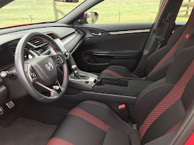 Front seats in 2020 Honda Civic SI