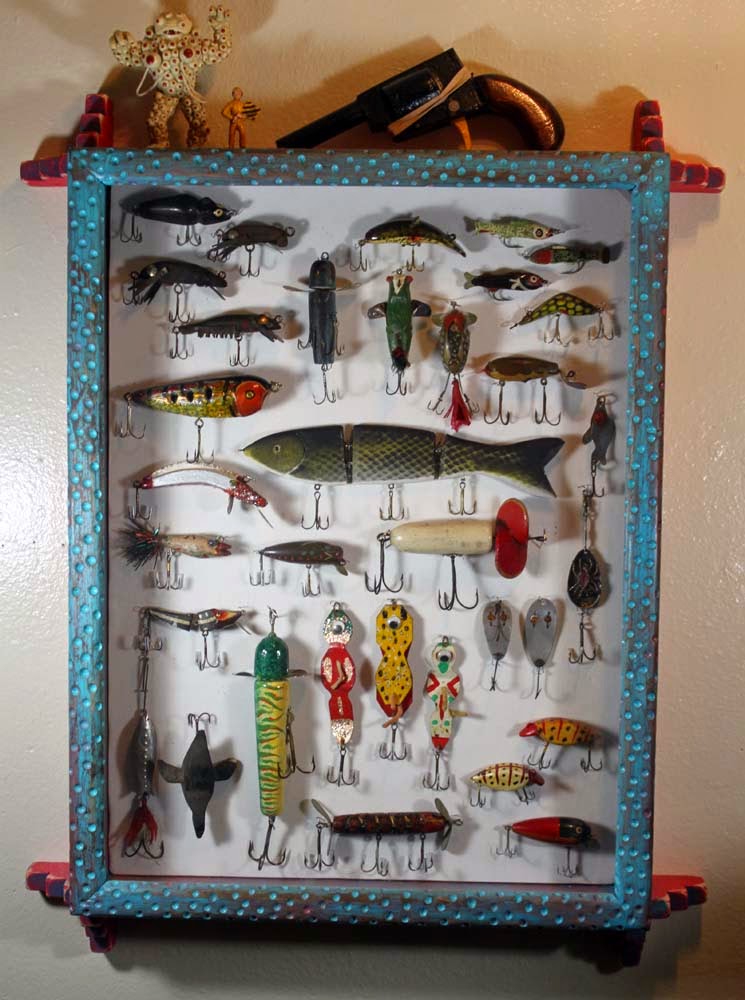 Chance's Folk Art Fishing Lure Research Blog: Display Case show