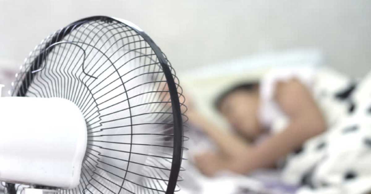 Sleeping With Fan On: Pros and Cons - Healthtip malayalam