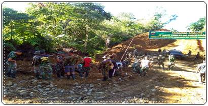 Satgas TMMD kodim 0305/Pasaman Dan Masyarakat tumpah Riuh Turun Kejalan Bergotong Royong Membangun Jalan