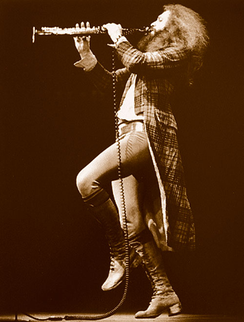 <h1>JETHRO TULL</h1>