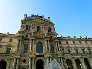 On our last day in Paris we wanted to visit the Lovers' Lock Bridge and do . (img )