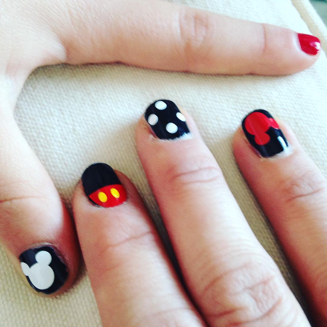 Download Vinyl Nail Decal Tips And Sizing Guidelines Silhouette Tutorial Silhouette School