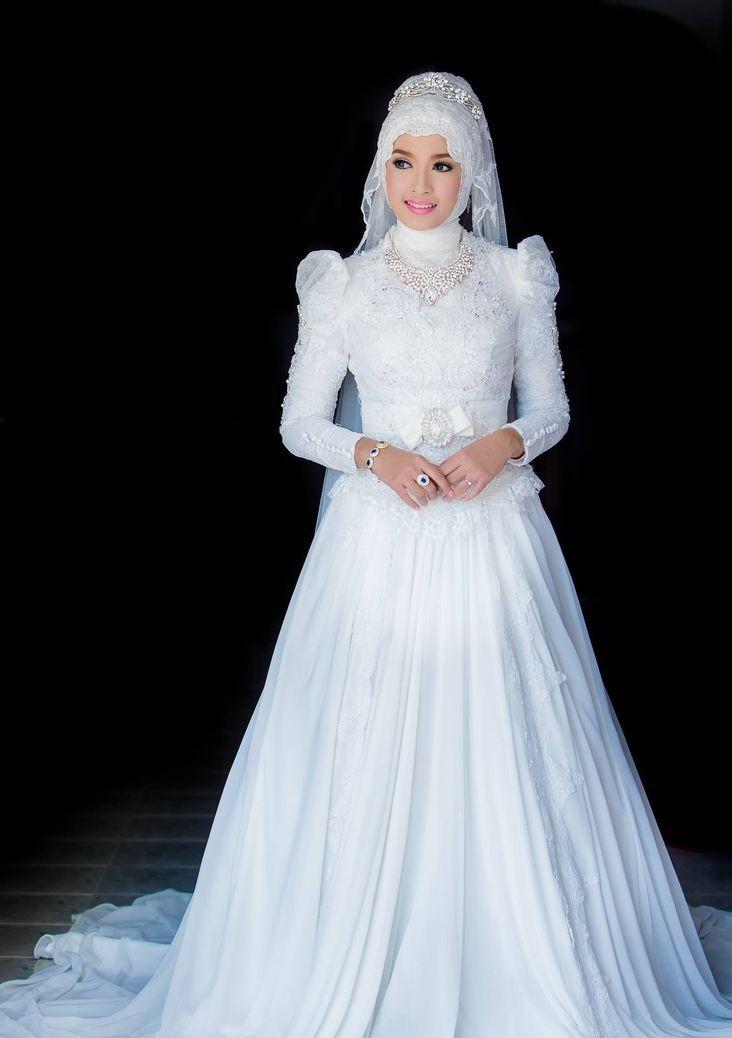  Gaun  Pengantin Muslimah Warna  Putih  Terbaru 2019