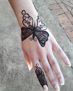 Tattoo Mehndi Design