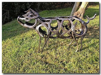 amazing horseshoes sculptures Seen On www.coolpicturegallery.net