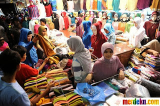 Bisnis Baju dan Pakain Grosir Barang yang Menguntungkan