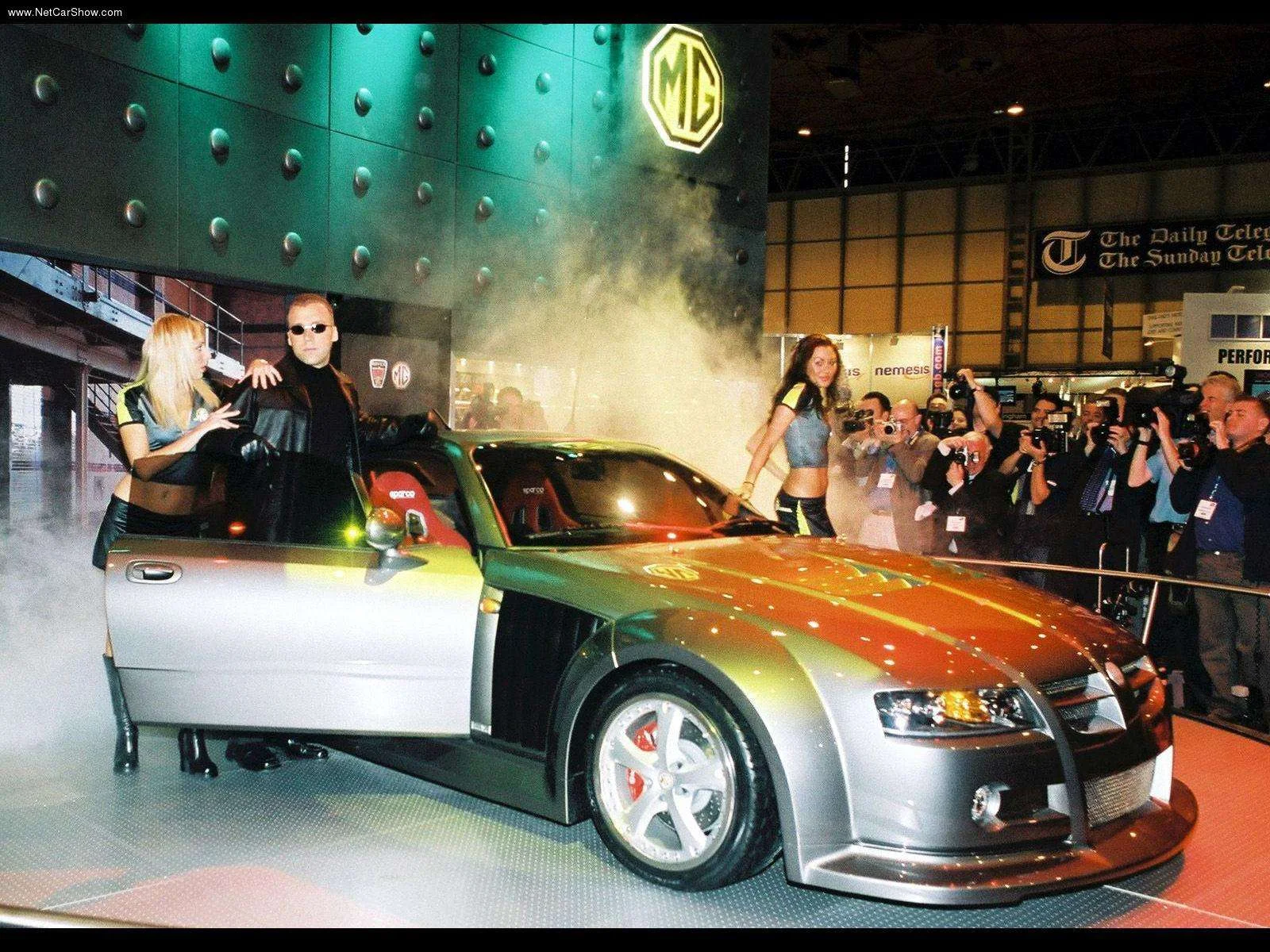 Hình ảnh xe ô tô MG XPower SV Concept 2002 & nội ngoại thất