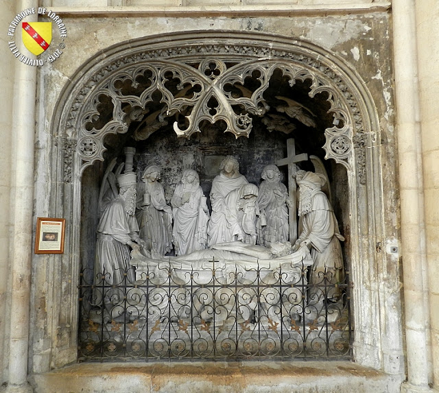 PONT-A-MOUSSON (54) - Sépulcre d'église Saint-Martin (XVe siècle)