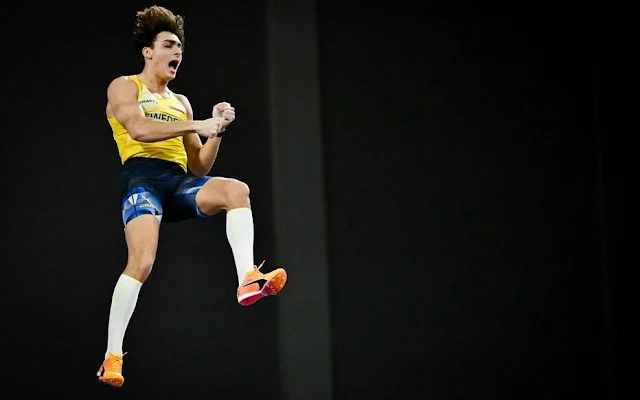 Imbatível!!! Armand Duplantis quebra novamente o recorde mundial do salto com vara da etapa de Xangai da Diamond League