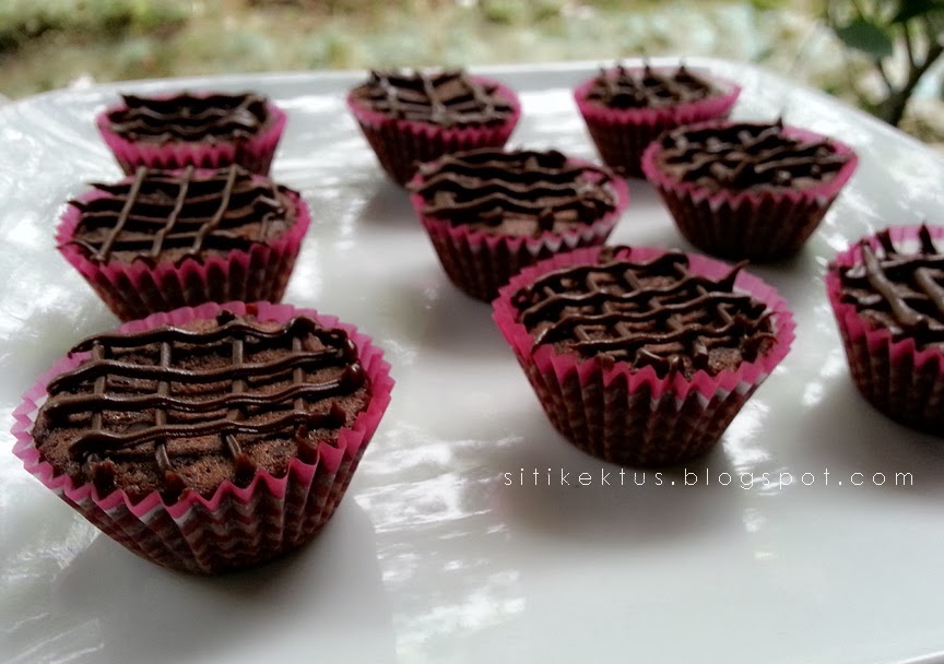 RESEPI : COKLAT BROWNIES SIMPLE GUNA TEPUNG RED ROSE 