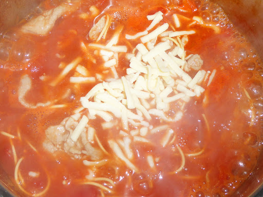 トマト缶を使ってマルタイラーメンしょうゆ味（棒ラーメン）をアレンジしてみる