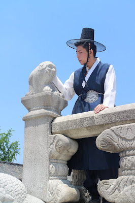 Seoul Travel Guide: Wearing Hanbok