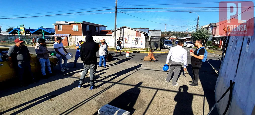 Trabajadores protestan por sueldos impagos en Osorno