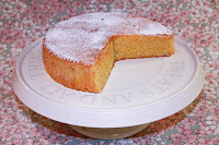 Gluten free lemon polenta cake