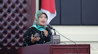 Wagub Chusnunia Lantik 5 Anggota Komisi Informasi Provinsi Lampung Periode 2020-2024