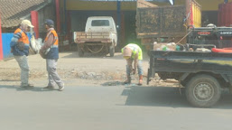 Ruas jalan Kotabumi-Ketapang, Kabupaten Lampung Utara sepanjang 3,2 km mulai diperbaiki