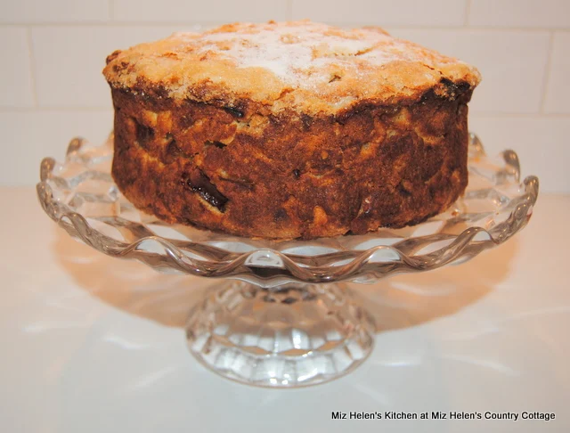 Irish Apple Cake at Miz Helen's Country Cottage