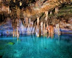 Estados///Buzos y pobladores rescatan del abandono cenote en Cholul, Mérida