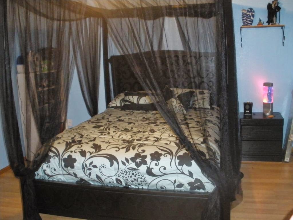 Ideas for DIY Canopy Bed Frame and Curtains ~ Curtains Design