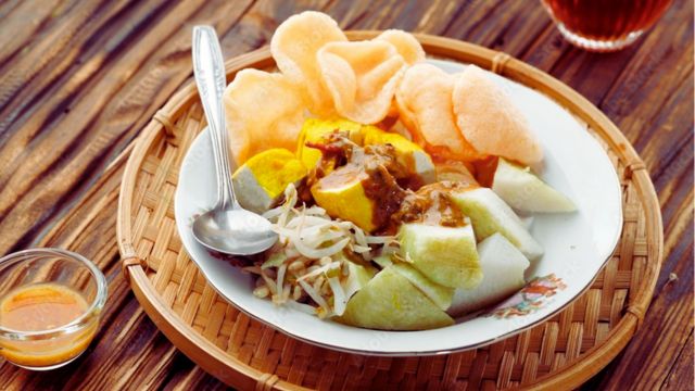 Resep Bumbu Kupat Tahu Singaparna, Merasakan Warisan Kuliner Indonesia