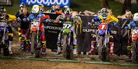 How to Join the Supercross Motorcycle Racing Competition