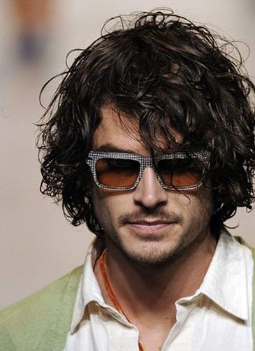 elegant looking sexy curly hair. Long Hair Styles Hairstyles for men and 