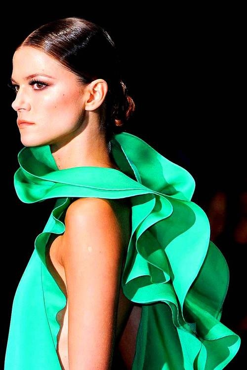 FRIDAY'S FFFFOUND: EMERALD GREEN RUFFLES