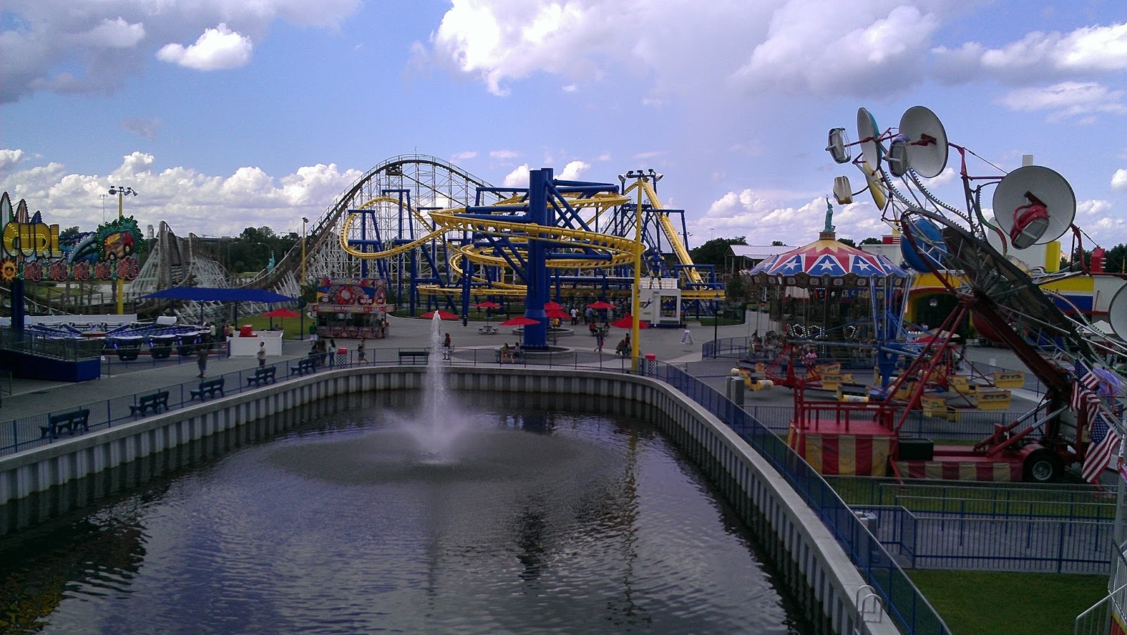 Orlando Area  Theme Parks Attractions  and Eateries Fun 