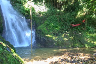 wisata alam air terjun pelangi dengan trekking mengasyikkan di padang pariaman