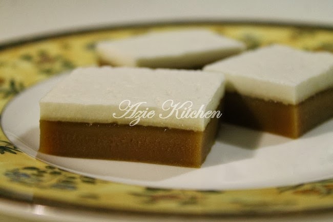 Kuih Tepung Talam Beras Istimewa - Azie Kitchen