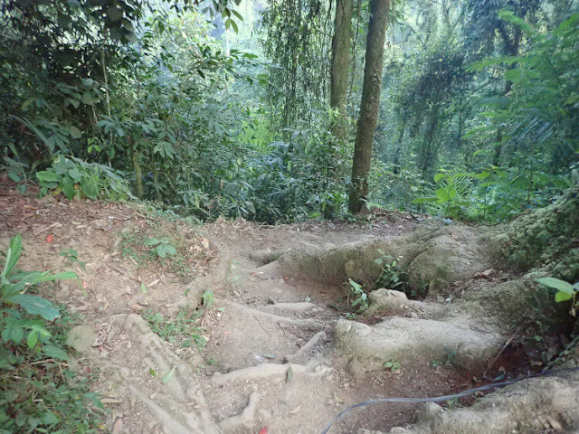 jalur lama ke curug sawer