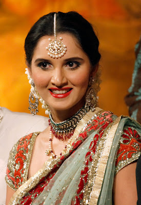 Sania Mirza Hot in Saree Wedding Reception Stills