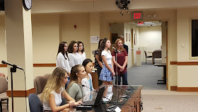 many of the FHS students presenting to the Town Council to propose a ban on the use of plastic bag for retail establishments