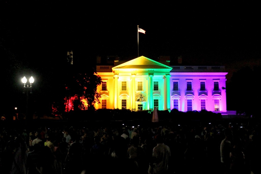 70 Of The Most Touching Photos Taken In 2015 - The White House is illuminated in gay pride colors following a Supreme Court ruling that the Constitution requires that same-sex couples be allowed to marry.