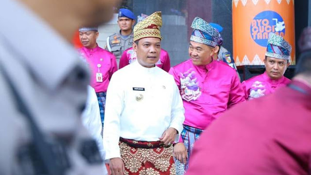 Meriahkan Hari Jadi Riau ke-66, ASN Pemko Pekanbaru Wajib Pakai Baju Melayu Hingga 9 Agustus Termasuk Dunia Usaha