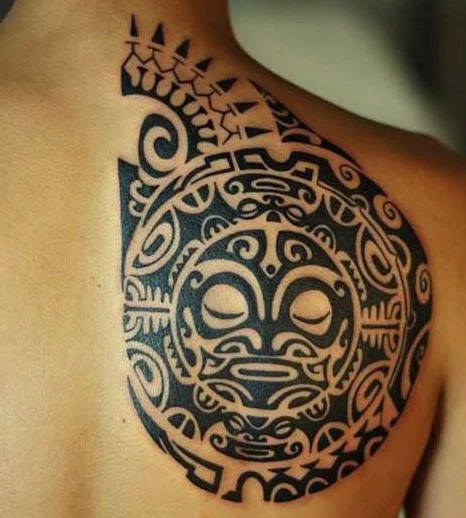 Tatuaje Maori del sol