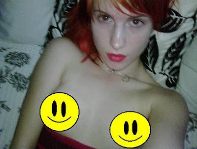 hayley williams twitter picture. hayley williams twitter