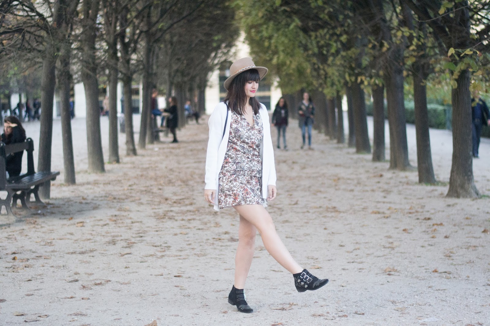 parisianfashionblogger-fashion-streetstyle-look-mode-meetmeinparee-cute-autumnstyling